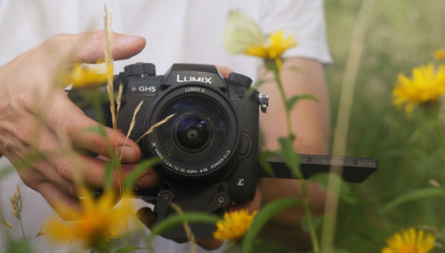 David Buchmann med et Panasonic Lumix DMC-GH5 kamera. Amager Fælled, Amager d. 12 juli 2018. Fotograf; Lars Andersen