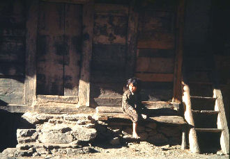 Dhunche, Langtang, Nepal i 2000 m. November1995. Fotograf: Lars Andersen